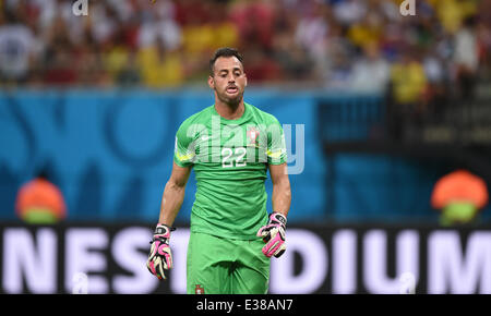Manaus, Brazil. 22nd June, 2014. Goalkeeper Beto of Portugal reacts during the FIFA World Cup 2014 group G preliminary round match between the USA and Portugal at the Arena Amazonia Stadium in Manaus, Brazil, 22 June 2014. Photo: Marius Becker/dpa/Alamy Live News Stock Photo
