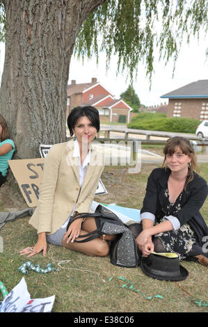 Daughter of Chrissie Hynde, Natalie Hynde, leaves court after being arrested at the Balcombe anti-fracking protest (31Jul13) all charges were dropped with unconditional bail  Featuring: Natalie Hynde Where: Crawley, United Kingdom When: 14 Aug 2013 Stock Photo