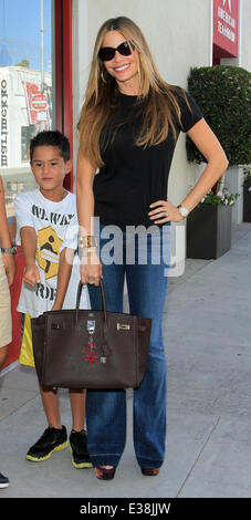 Sofia Vergara walking along Brighton Way in Beverly Hills  Featuring: Sofia Vergara Where: Los Angeles, CA, United States When: 17 Aug 2013 Stock Photo