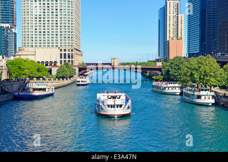 Chicago River Cruise, Tourist Boat,Boats along the renowned Chicago Riverwalk, Illinois, USA; Stock Photo