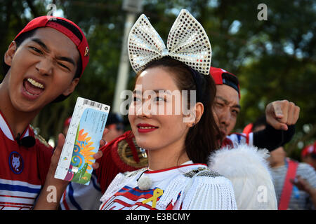 Porto Alegre, Brazil. 22nd June, 2014. Fans before the game between South Korea and Algeria, for the 2nd round Group H of World Cup, at Beira-Rio stadium in Porto Alegre, Rio Grande do Sul, southern Brazil, on June 22, 2014. Credit:  dpa picture alliance/Alamy Live News Stock Photo