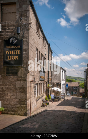 Heptonstall village Calderdale. The White Lion pub. West Yorkshire. North West England. The White Lion public house. Stock Photo