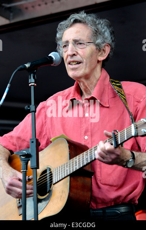 Leon Rosselson - English singer songwriter and children's author Stock Photo