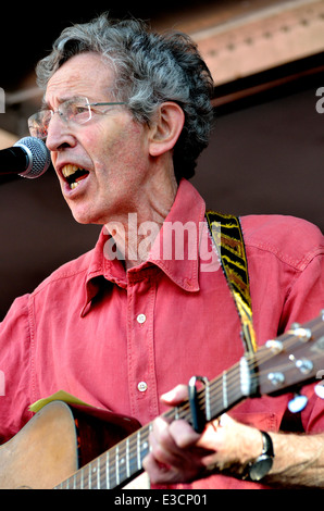 Leon Rosselson - English singer songwriter and children's author Stock Photo