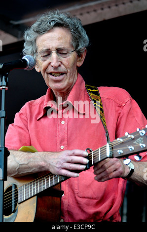 Leon Rosselson - English singer songwriter and children's author Stock Photo