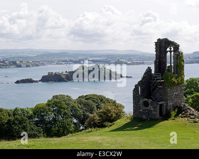 Folly at Mount Edgcumbe Country Park with Drake's Island in Plymouth Sound Stock Photo