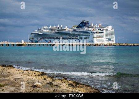 The cruise ships Norwegian Dawn and the Norwegian Epic docked at the port of Cozumel, Mexico, Caribean. Stock Photo