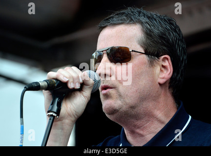 Peter Hooton - lead singer of The Farm - performing in Parliament Square, London, 21st June 2014 Stock Photo