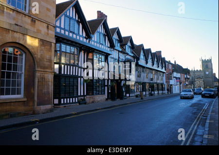 Chapel Street in Stratford-upon-Avon showing Mercure The Shakespeare Hotel, Nash's House & the Guild Chapel in background Stock Photo