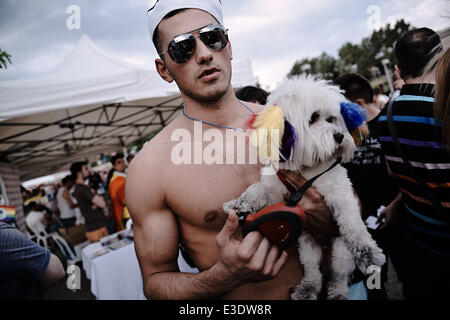 Thessaloniki, Greece. 21st June, 2014. The Gay Community of Thessaloniki organized for third consecutive year the Thessaloniki Gay Pride 2014. Hundreds of gays paraded in the center of Thessaloniki © Giannis Papanikos/NurPhoto/ZUMAPRESS.com/Alamy Live News Stock Photo