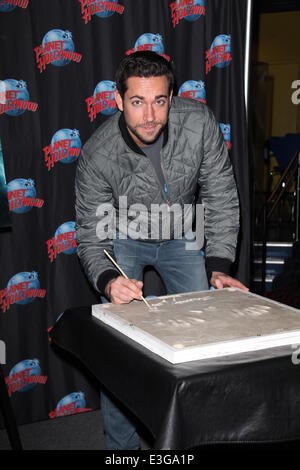 PH Presents Zachary Levi Promotes His Starring Role As Fandral in Marvel's Thor, The Dark World with A handprint Ceremony  Featuring: Zachary Levi Where: NYC, New York, United States When: 08 Nov 2013 Stock Photo