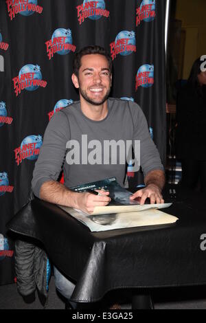 PH Presents Zachary Levi Promotes His Starring Role As Fandral in Marvel's Thor, The Dark World with A handprint Ceremony  Featuring: Zachary Levi Where: NYC, New York, United States When: 08 Nov 2013 Stock Photo