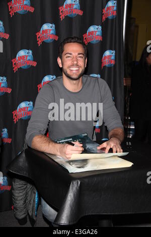 PH Presents Zachary Levi Promotes His Starring Role As Fandral in Marvel's Thor, The Dark World with A handprint Ceremony  Featuring: Zachary Levi Where: NYC, New York, United States When: 08 Nov 2013 Stock Photo