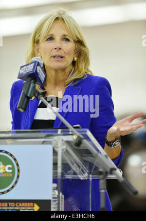 Dr. Jill Biden visits Broward College Aviation Institute and addresses a group of educators to discuss the recent selection of Broward College to lead a 4.5 million grant to twelve schools in seven states focused on training workers for careers in supply Stock Photo