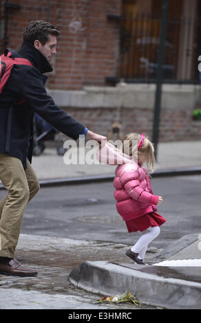 Jason Hoppy picks up daughter Bryn from school in Manhattan  Featuring: Jason Hoppy,Bryn Hoppy Where: New York City, United States When: 21 Nov 2013 Stock Photo