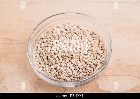 whole Spelt grain (Triticum aestivum var.spelta) in a glass bowl (13 of 15) Stock Photo