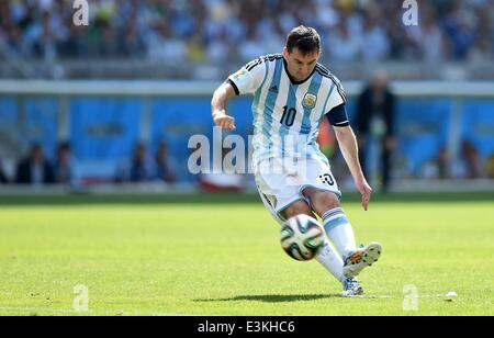 Belo Horizonte, Brazil. 21st June, 2014. Group F match between Argentina and Iran of 2014 FIFA World Cup at the Estadio Mineirao Stadium in Belo Horizonte, Brazil. Lionel Messi (Argentinien) am Ball © Action Plus Sports/Alamy Live News Stock Photo