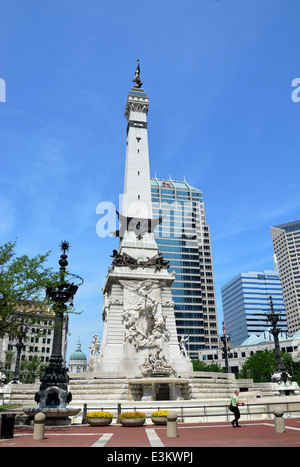 INDIANAPOLIS - JUNE 16: The Indiana Soldiers' and Sailors' Monument shown June 16, 2014, is at the center of Monument Circle in Stock Photo