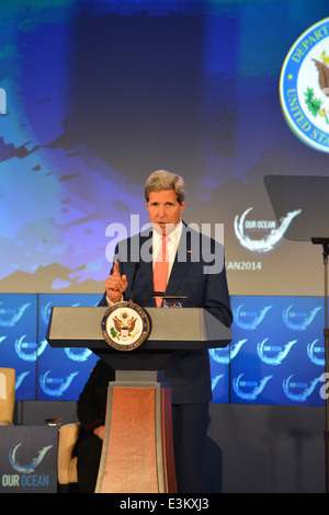 Secretary Kerry Delivers Remarks at the Opening Session of the 'Our Ocean' Conference Stock Photo