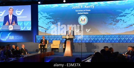 Secretary Kerry Delivers Remarks at the Opening Session of the 'Our Ocean' Conference Stock Photo