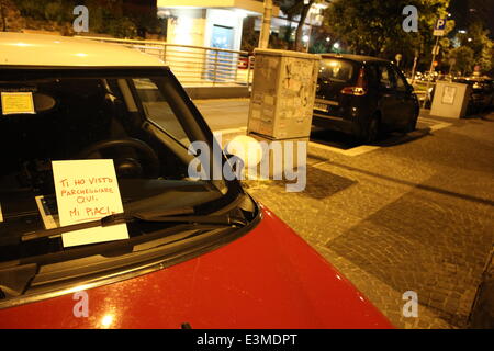 Rome, Italy 24th June 2014 Romantic message left on a car window by an admirer 'I saw you parking here. I like you'  Credit:  Gari Wyn Williams/Alamy Live News Stock Photo