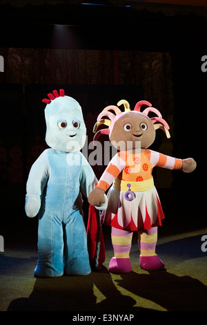 Iggle Piggle (left) and Upsy Daisy (right): In The Night Garden character / characters. UK. Stock Photo