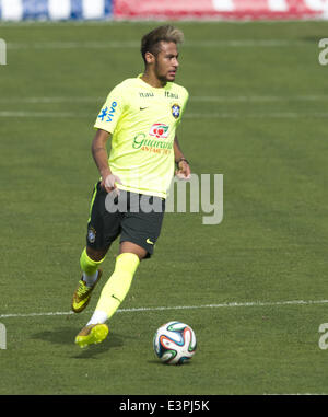 Porto Alegre, Brazil. 26th June, 2014. TERESOPOLIS, BRAZIL--26 June: Neymar during the training of Brazil team in Teresopolis the 26 of june of 2014. Foto: Urbanandsport/Nurphoto © Urbanandsport/NurPhoto/ZUMAPRESS.com/Alamy Live News Stock Photo