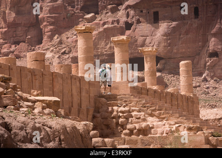 Jordan, Arabah, Petra, tourists on steps of Grand Temple of Winged Lions Stock Photo