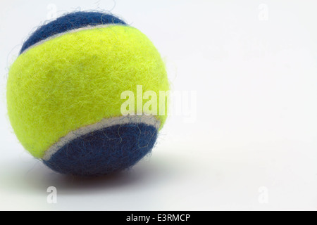 tennis-ball-yellow-and-blue-on-white-background-e3rmcp.jpg