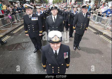 June 28, 2014 - London, UK - Hundreds of servicemen & women march down Oxford Street to mark the sixth annual Armed Forces Day in the UK. (Credit Image: © Lee Thomas/ZUMA Wire/ZUMAPRESS.com) Stock Photo