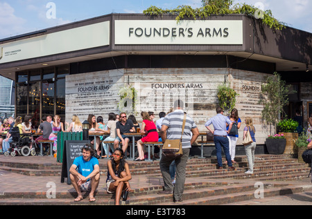Founders Arms Pub South Bank River Thames London Stock Photo