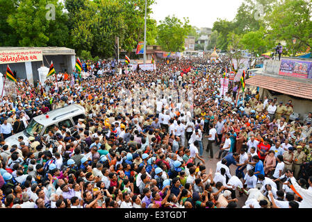 Ahmedabad, Gujarat, India, 29th June, 2014. Lord Jagannath's 137th Rath Yatra begins in Ahmedabad, Rath Yatra or chariot  festival is celebrated by Hindus on the second day of Sukla Paksha in the month of Ashadh. Credit:  Nisarg Lakhmani/Alamy Live News Stock Photo