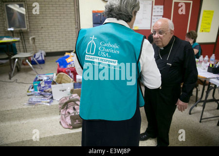 Volunteers At Catholic Charity Shelter In McAllen, Texas. Surge Of ...