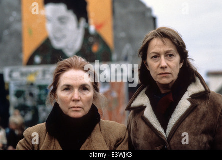 SOME MOTHER'S SON 1996 Castle Rock film with Helen Mirren (at right) and Fionnula Flanagan Stock Photo