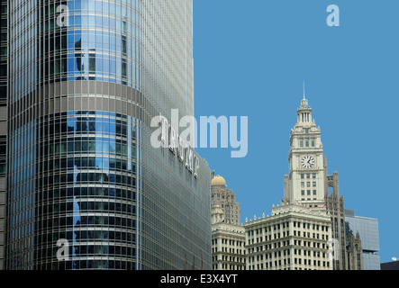 Chicago's 2nd tallest building, the Trump Tower along the Chicago River. Stock Photo