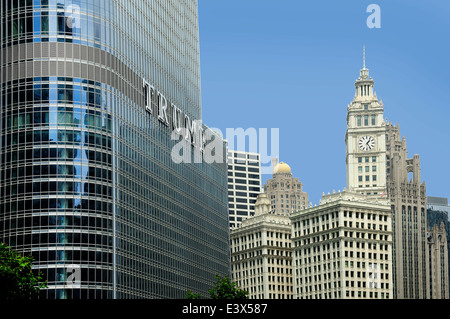 Chicago's 2nd tallest building, the Trump Tower along the Chicago River. Stock Photo