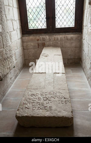 Displayed in the Museum of the Donjons of Niort, a limestone sarcophagus lid of the Gallo-Roman period (Deux- Sèvres - France). Stock Photo