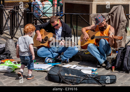 Street Entertainers, Canterbury, Kent, UK Stock Photo