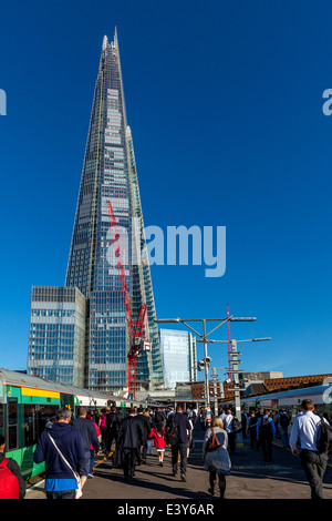 Commuters Arrive Into London Bridge Station During The Early Morning Rush Hour, London, England Stock Photo