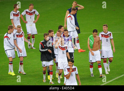 Porto Alegre, Brazil. 30th June, 2014. The German team celebrates after the FIFA World Cup 2014 round of 16 soccer match between Germany and Algeria at the Estadio Beira-Rio in Porto Alegre, Brazil, 30 June 2014. Photo: Thomas Eisenhuth/dpa/Alamy Live News Stock Photo