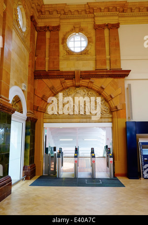 Nottingham Railway station interior concourse England UK Stock Photo