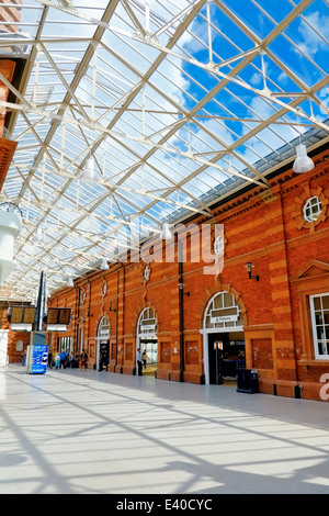 Nottingham Railway station interior concourse England UK Stock Photo