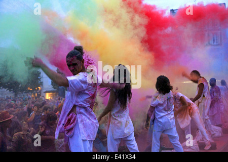 Street Arts Festival. Wandering danced 'The Color of Time' by the Company Artonik of Marseille in Rochefort, France Stock Photo