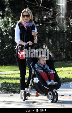 Actress Elizabeth Banks, husband Max Handelman and their son Feilx Handelman head out for a morning stroll in Studio City Los Angeles, Calfornia - 05.01.13,  Cousart/JFXimages/WENN.com  Featuring: Actress Elizabeth Banks,husband Max Handelman and their so Stock Photo