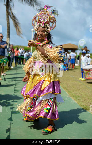 Dancer, lydressed girl of a traditional Afro-Brazilian musical group, Salvador da Bahia, Bahia, Brazil Stock Photo