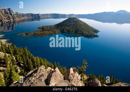 Wizard Island in Crater Lake, Crater Lake National Park, Oregon, USA, September 2010 Stock Photo