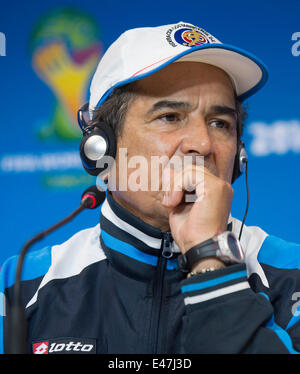 Salvador, Brazil. 4th July, 2014. Costa Rica's coach Jorge Luis Pinto attends a press conference in Salvador, Brazil, on July 4, 2014, one day ahead of a quarter-finals match between Netherlands and Costa Rica of 2014 FIFA World Cup. Credit:  Yang Lei/Xinhua/Alamy Live News Stock Photo