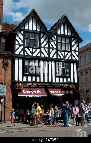 Black and white half timbered Costa coffee shop Stratford-upon-Avon Stock Photo: 114501216 - Alamy