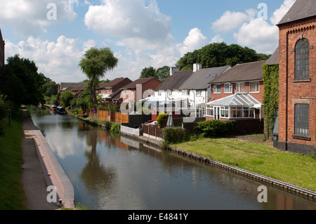 The Birmingham and Fazeley Canal at Fazeley, Staffordshire, England, UK Stock Photo