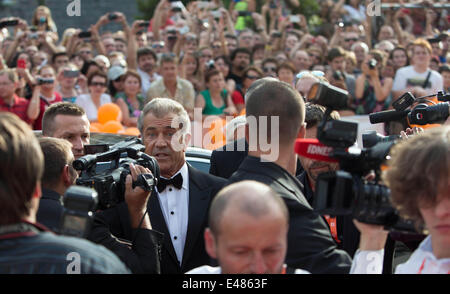 Actor Mel Gibson attends the 49th Karlovy Vary International Film Festival at Hotel Thermal in Karlovy Vary, Czech Republic, on 04 July 2014. Photo: Hubert Boesl Stock Photo